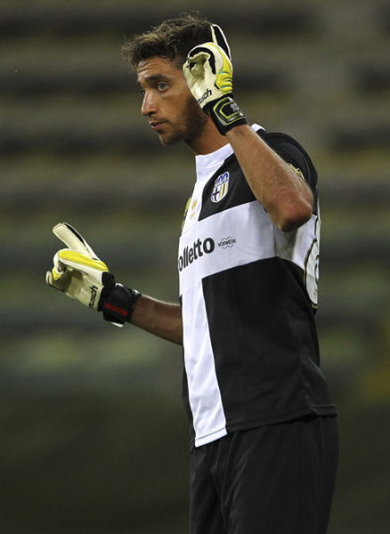 对个人与球 对个人与球